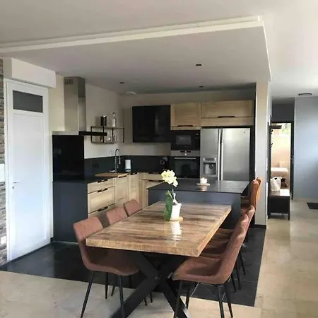 Holiday home D Day